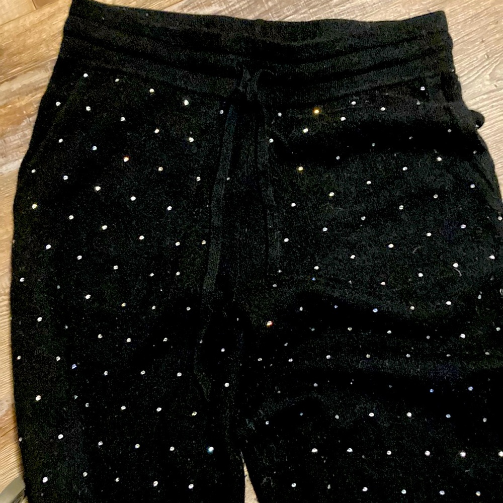 Cashmere wool joggers with crystals all over